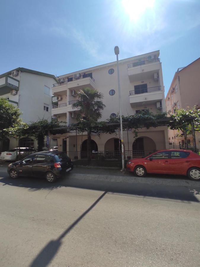 Apartments Mare Budva Buitenkant foto
