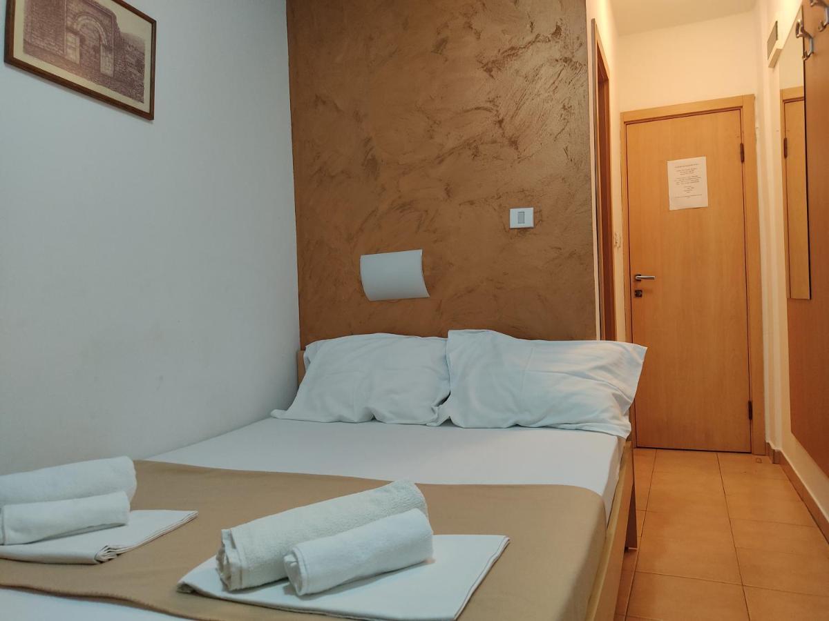 Apartments Mare Budva Buitenkant foto
