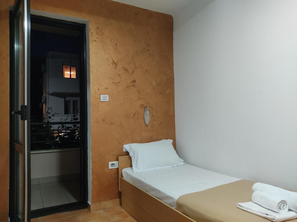 Apartments Mare Budva Buitenkant foto